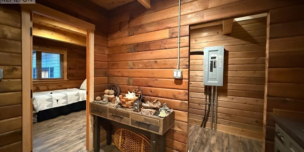 16398 16 HIGHWAY Terrace Photo 14 16398 16 HIGHWAY Terrace Photo 14